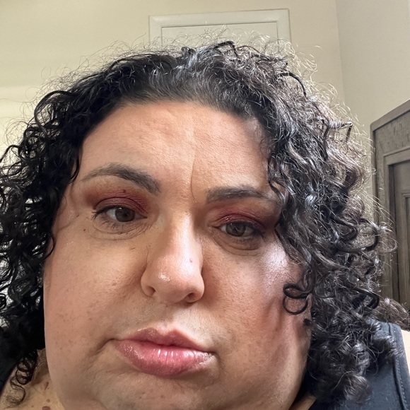 Meet your Posher, Tara - Picture 1 of 1